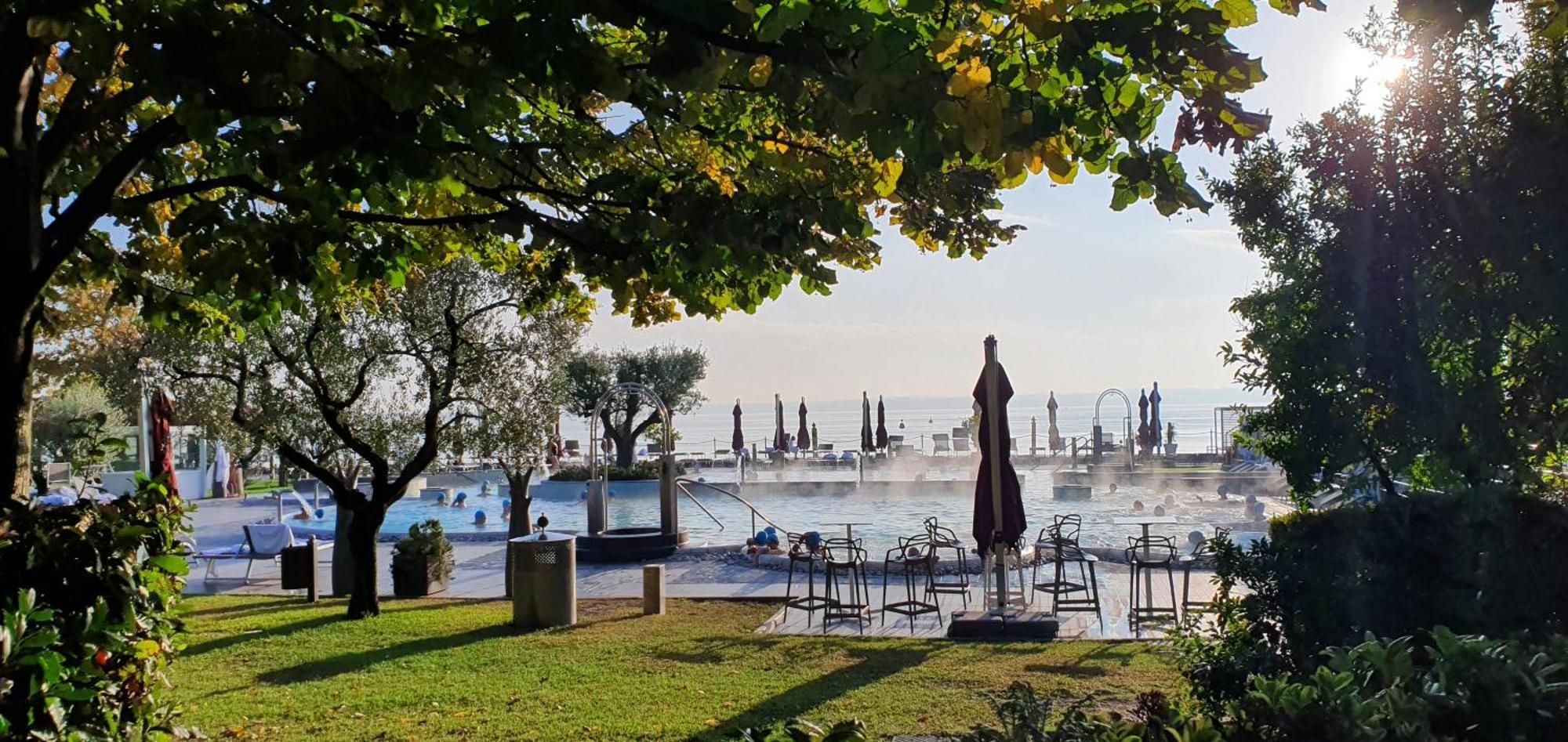 Апартаменти Sirmione4U - Domus By The Castle Екстер'єр фото